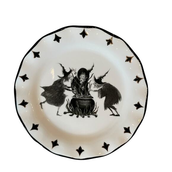 Potter's Studio Halloween Witch 6in Appetizer Plates Scalloped Set of 4 NEW - Picture 1 of 7